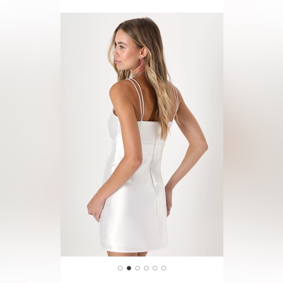 NEVER WORN Glamorous Life White Sleeveless Mini Dress - Picture 3 of 10